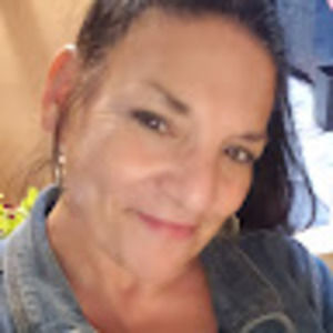 Meet your Posher, Earleen